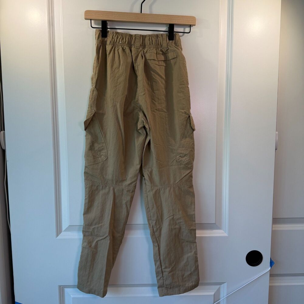 Nike Boys Medium Cargo Pants Khaki Woven Utility Nylon Youth M